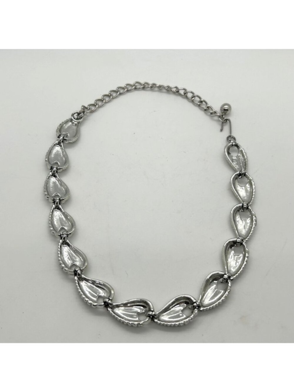 Choker Collar Necklace Silver Tone Articulated Textured Leaf Link Chain Vintage - Picture 7 of 16